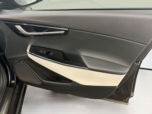 Used 2024 Kia EV6 GT-Line AWD/4WD image 35