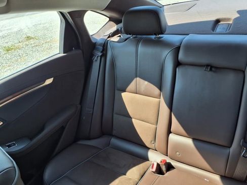 Used 2014 Chevrolet Impala LT image 23