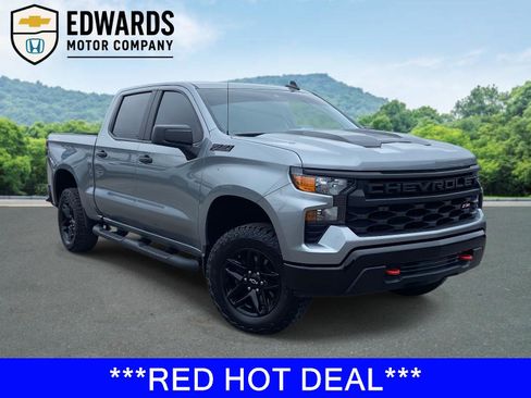 Used 2024 Chevrolet Silverado 1500 Custom Trail Boss w/ LPO, Dark Essentials Package image 1