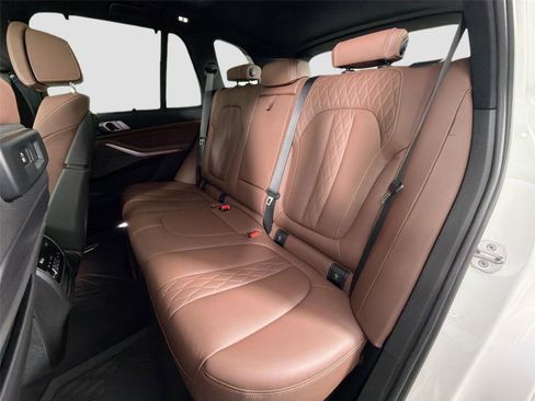 Used 2021 BMW X5 M50i w/ Executive Package AWD/4WD image 25
