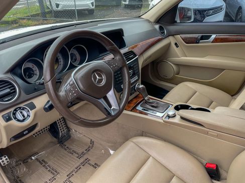 Used 2012 Mercedes-Benz C 300 4MATIC Sedan image 12