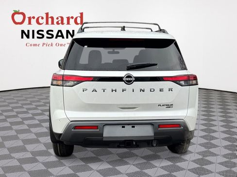 New 2026 Nissan Pathfinder Platinum image 4