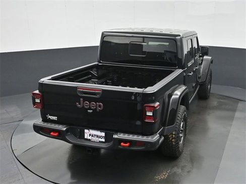 New 2025 Jeep Gladiator Rubicon image 31