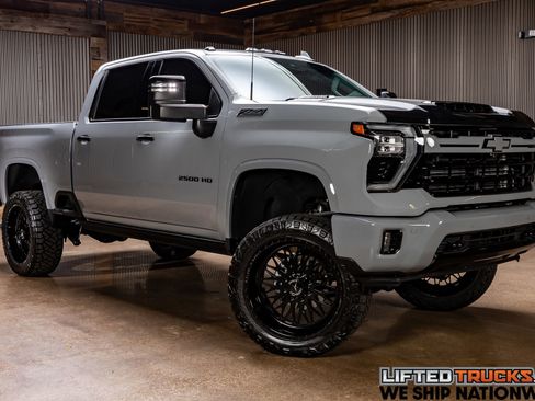 Used 2024 Chevrolet Silverado 2500 LTZ w/ LTZ Plus Package image 1