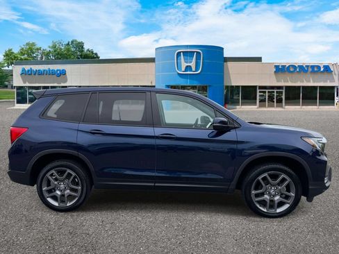 Used 2023 Honda Passport EX-L image 3