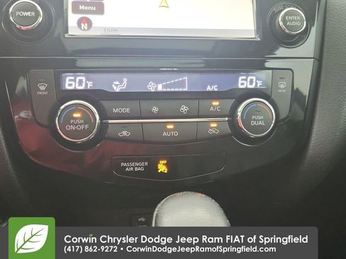 Used 2015 Nissan Rogue SL w/ SL Premium Package AWD/4WD image 26
