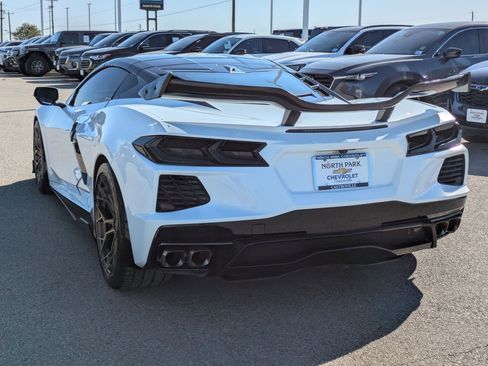 Used 2024 Chevrolet Corvette Stingray Coupe w/ Z51 Performance Package image 5