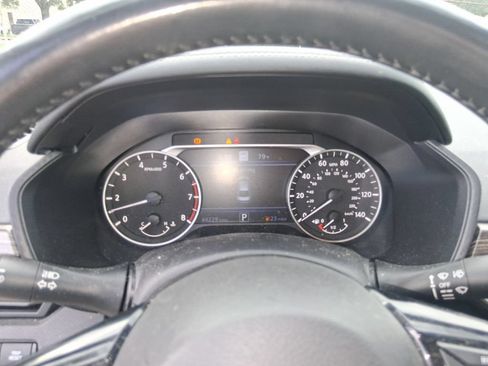 Used 2019 Nissan Altima 2.5 Platinum AWD/4WD image 11