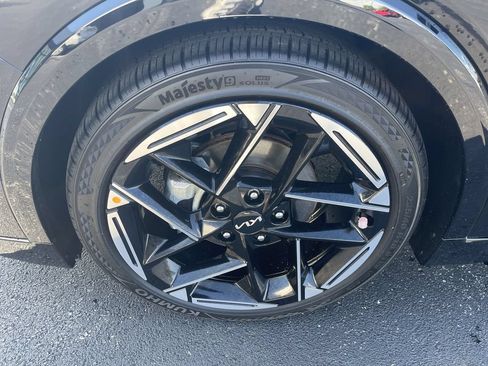 Certified 2025 Kia K4 GT-Line FWD image 10