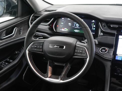 Used 2023 Jeep Grand Cherokee 4WD 4xe image 14