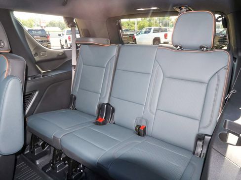 New 2026 GMC Yukon AT4 w/ AT4 Premium Plus Package AWD/4WD image 15