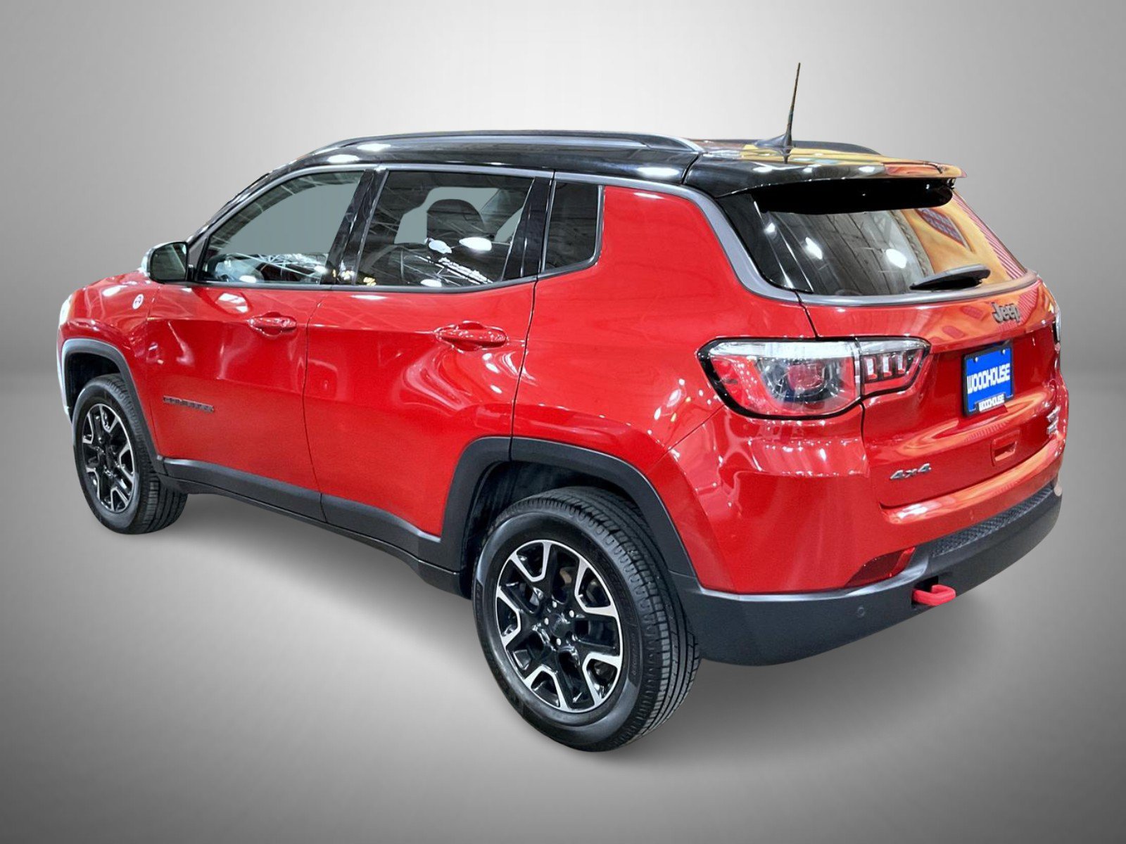 Used 2019 Jeep Compass Trailhawk w/ Cold Weather Group AWD/4WD image 7