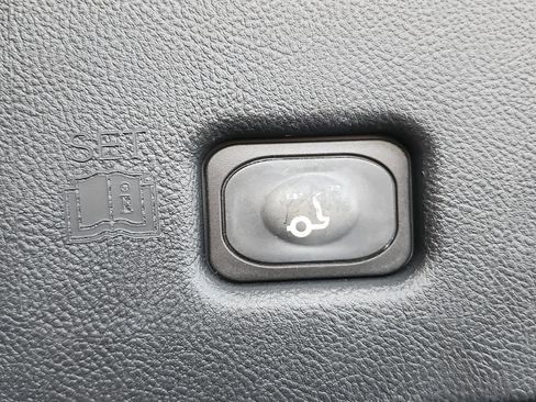 Used 2019 Lincoln Nautilus Reserve FWD image 31