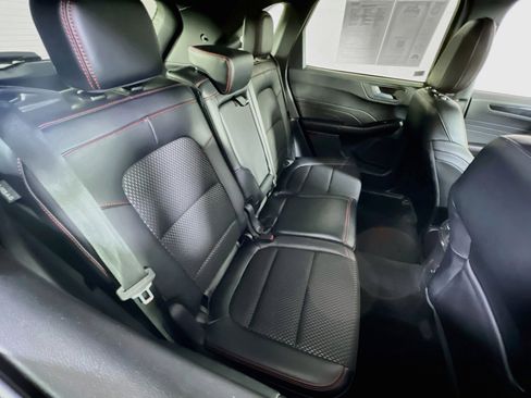 Used 2024 Ford Escape ST-Line image 25