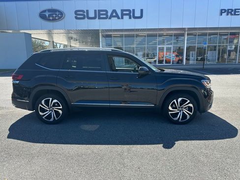 Used 2022 Volkswagen Atlas SEL image 2
