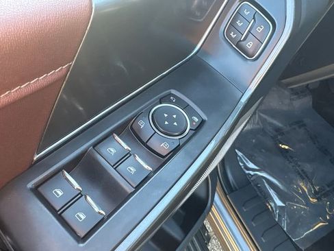 Used 2022 Ford F150 Lariat w/ Equipment Group 502A High image 23