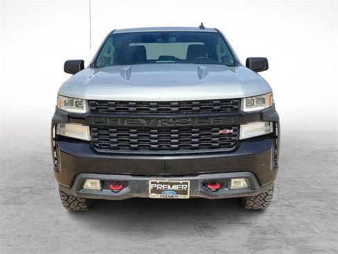 Used 2021 Chevrolet Silverado 1500 Custom Trail Boss w/ LPO, Dark Essentials Package image 3