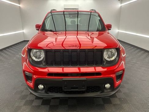 Used 2022 Jeep Renegade Latitude w/ Convenience Group AWD/4WD image 2