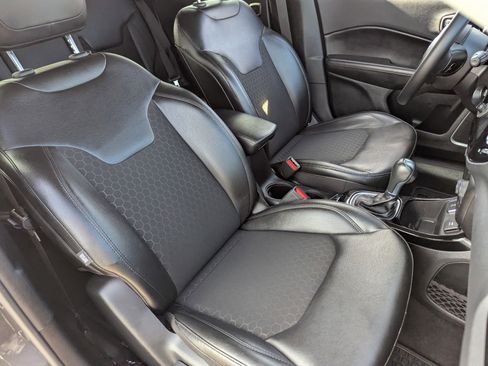 Used 2021 Jeep Compass Latitude w/ Sun and Sound Group image 12