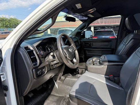 Used 2022 RAM 2500 Tradesman AWD/4WD image 13