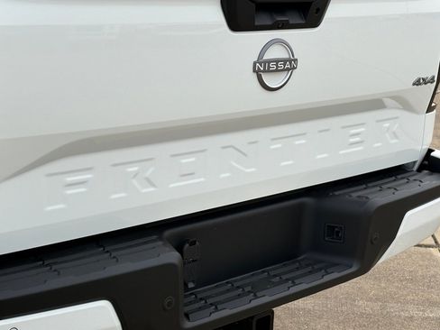 New 2026 Nissan Frontier SV image 8