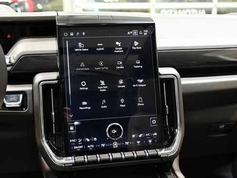 New 2026 GMC Yukon XL Elevation w/ Elevation Premium Package image 15