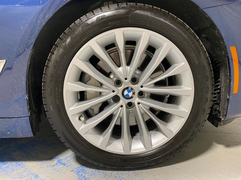 Certified 2023 BMW 530i xDrive w/ Convenience Package image 30