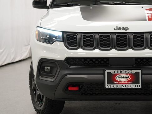 Used 2024 Jeep Compass Trailhawk w/ Trailhawk Elite Group AWD/4WD image 6