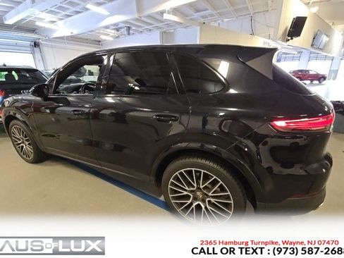 Used 2019 Porsche Cayenne S AWD/4WD image 8