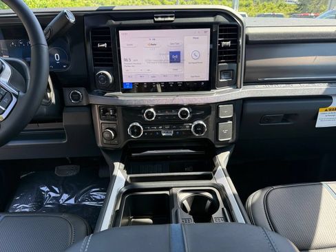 New 2026 Ford F250 Platinum AWD/4WD image 16