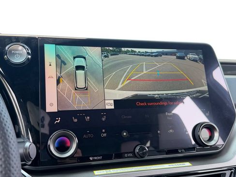 New 2026 Lexus TX 500h AWD image 16