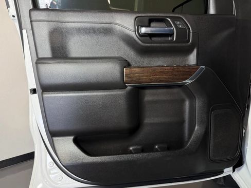 Used 2020 GMC Sierra 1500 Elevation RWD image 20