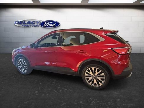 Used 2020 Ford Escape Titanium AWD/4WD image 3