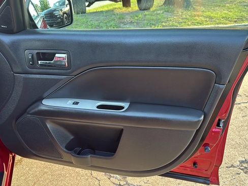 Used 2012 Ford Fusion SEL FWD image 28