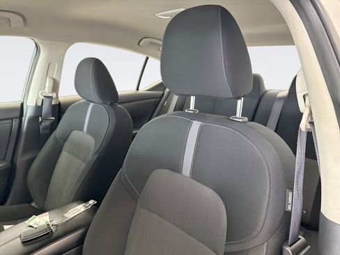 Used 2024 Nissan Sentra SV w/ All-Weather Package image 10