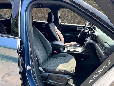 Used 2020 Ford Explorer XLT w/ Comfort Package AWD/4WD image 7
