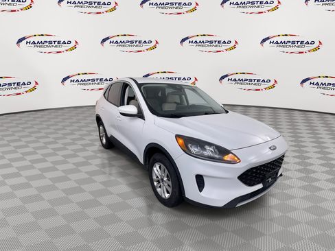 Used 2021 Ford Escape SE AWD/4WD image 2
