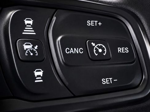 Used 2024 Jeep Wrangler Unlimited AWD/4WD image 31