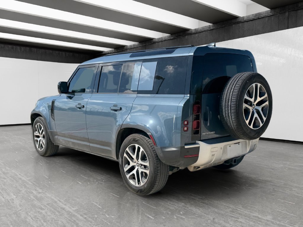 Used 2025 Land Rover Defender 110 S AWD/4WD image 3
