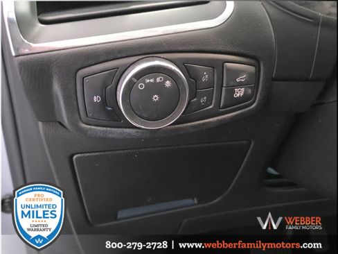 Used 2022 Ford Edge Titanium w/ Equipment Group 301A AWD/4WD image 18