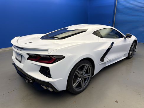 New 2026 Chevrolet Corvette Stingray Coupe w/ 1LT RWD image 7