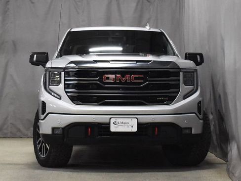 Used 2022 GMC Sierra 1500 AT4 w/ AT4 Premium Package image 5