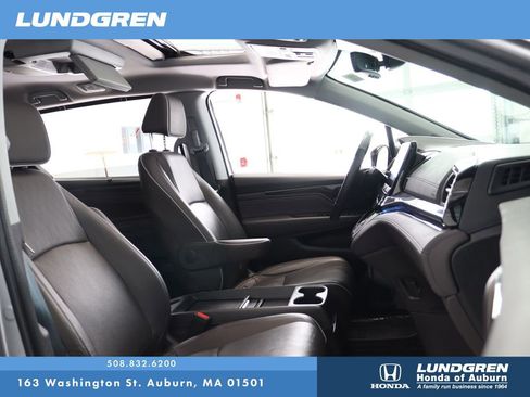 Used 2023 Honda Odyssey Elite image 16