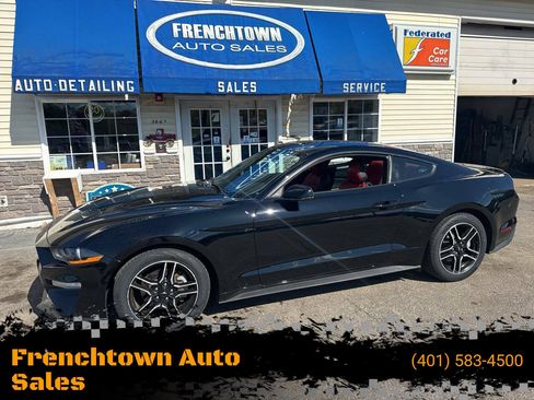 Used 2018 Ford Mustang Premium w/ Equipment Group 201A RWD image 3