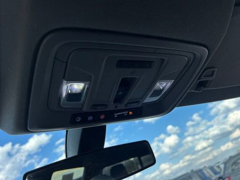 Used 2019 Chevrolet Silverado 1500 LT image 25