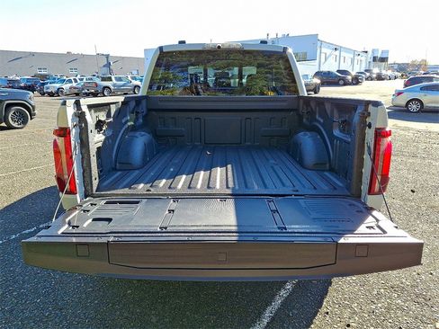 Used 2024 Ford F150 Raptor image 31