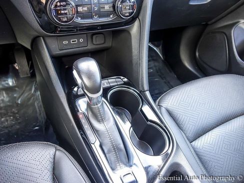 Used 2022 Buick Encore GX Essence w/ Experience Buick Package image 21