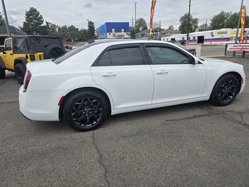 Used 2019 Chrysler 300 S w/ Safetytec Plus Group AWD/4WD image 9