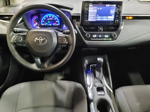 Used 2021 Toyota Corolla LE FWD image 22