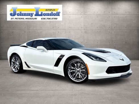 Used 2015 Chevrolet Corvette Z06 w/ 2LZ Preferred Equipment Group image 1